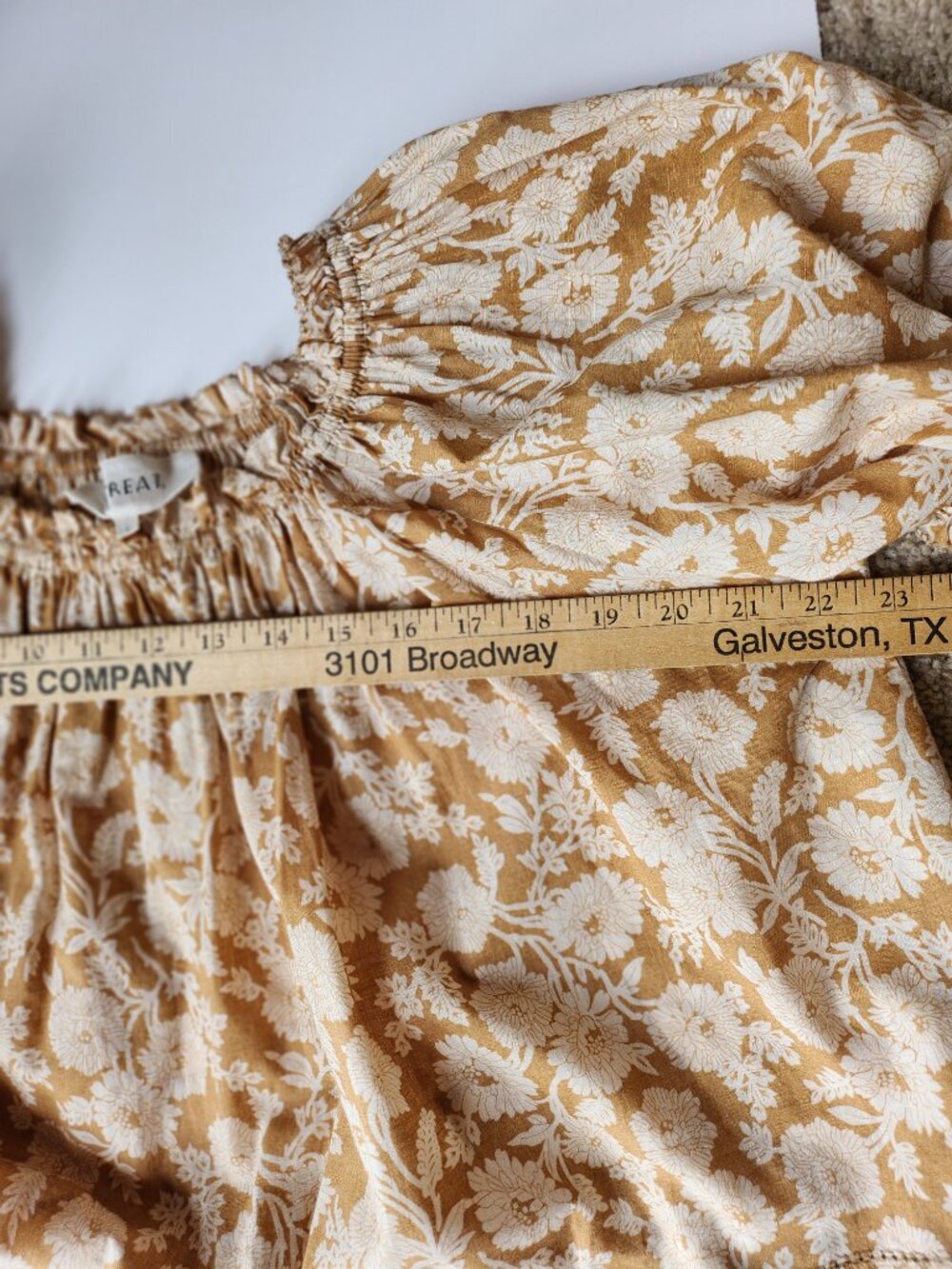 THE GREAT. The Garland Top in Oat‎ Wild Brush Floral Size 1/US Size S - Picture 8 of 10